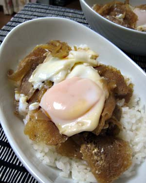 凍りコンニャクの牛丼風